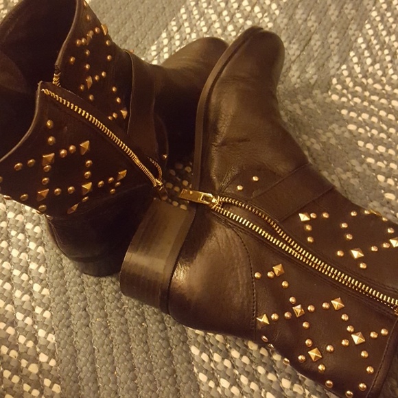Black Leather Upper with Beautiful Gold Studs - Picture 4 of 4
